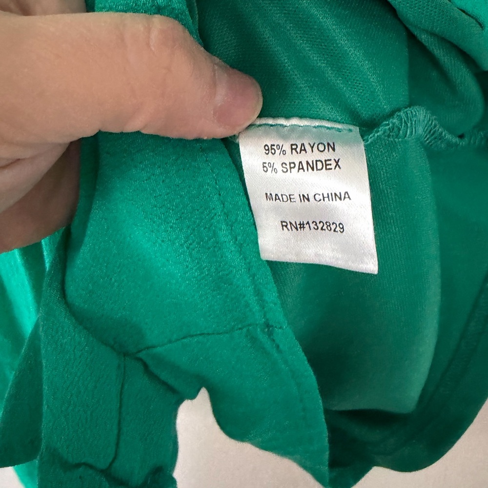 superdown Green Karen Wrap Romper Women’s Size Small - Picture 9 of 15